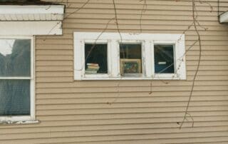 Revêtement extérieur de maison résidentielle nécessitant un lavage doux