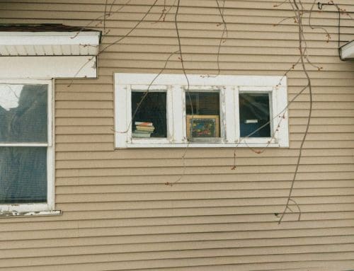 Lavage doux (soft wash) pour revêtements extérieurs : prolongez la vie de votre maison